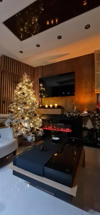 Design Apartment Platinium Spa Lux 5 Star "Havana" Completely Private Wellness & Spa Free Included Sauna & Jacuzzi & Salt Wall & Fire Place & 3D Ceilings & Business Wifi & Netflix & Keyless Code Entry & Full Smart App & Secure 2 Parking Place Τσούπρια Εξωτερικό φωτογραφία