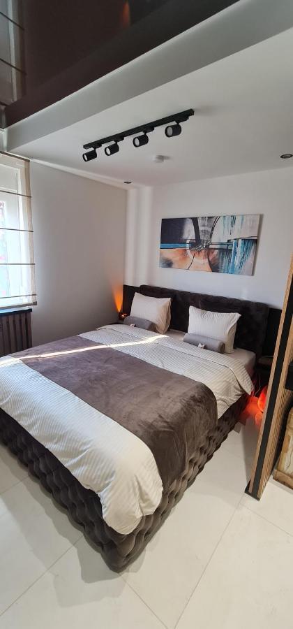 Design Apartment Platinium Spa Lux 5 Star "Havana" Completely Private Wellness & Spa Free Included Sauna & Jacuzzi & Salt Wall & Fire Place & 3D Ceilings & Business Wifi & Netflix & Keyless Code Entry & Full Smart App & Secure 2 Parking Place Τσούπρια Εξωτερικό φωτογραφία