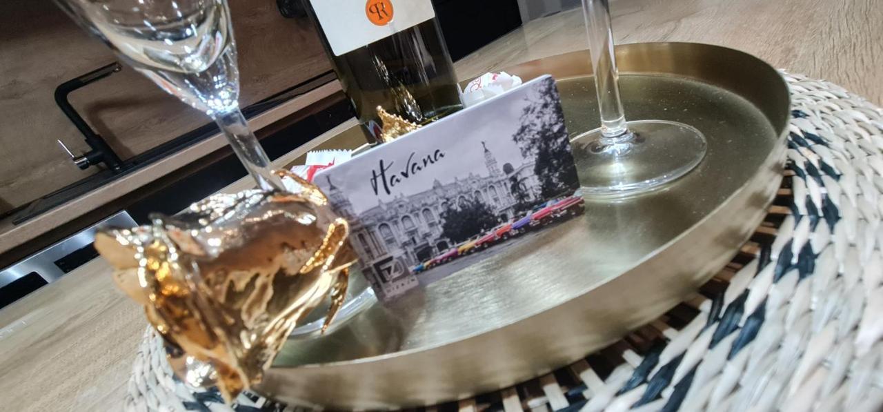 Design Apartment Platinium Spa Lux 5 Star "Havana" Completely Private Wellness & Spa Free Included Sauna & Jacuzzi & Salt Wall & Fire Place & 3D Ceilings & Business Wifi & Netflix & Keyless Code Entry & Full Smart App & Secure 2 Parking Place Τσούπρια Εξωτερικό φωτογραφία