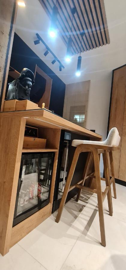 Design Apartment Platinium Spa Lux 5 Star "Havana" Completely Private Wellness & Spa Free Included Sauna & Jacuzzi & Salt Wall & Fire Place & 3D Ceilings & Business Wifi & Netflix & Keyless Code Entry & Full Smart App & Secure 2 Parking Place Τσούπρια Εξωτερικό φωτογραφία