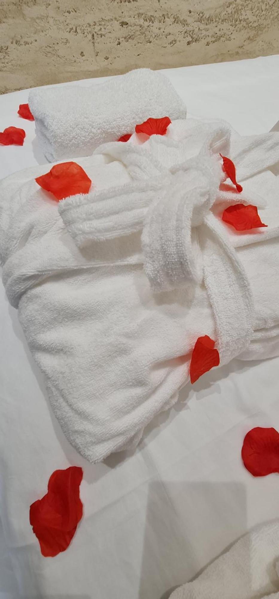 Design Apartment Platinium Spa Lux 5 Star "Havana" Completely Private Wellness & Spa Free Included Sauna & Jacuzzi & Salt Wall & Fire Place & 3D Ceilings & Business Wifi & Netflix & Keyless Code Entry & Full Smart App & Secure 2 Parking Place Τσούπρια Εξωτερικό φωτογραφία